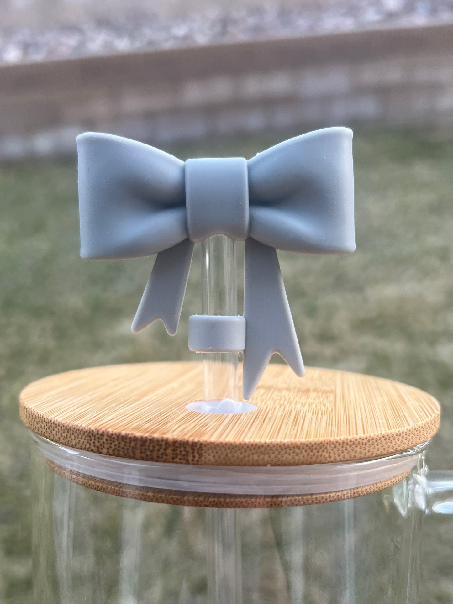 Bow Straw Topper