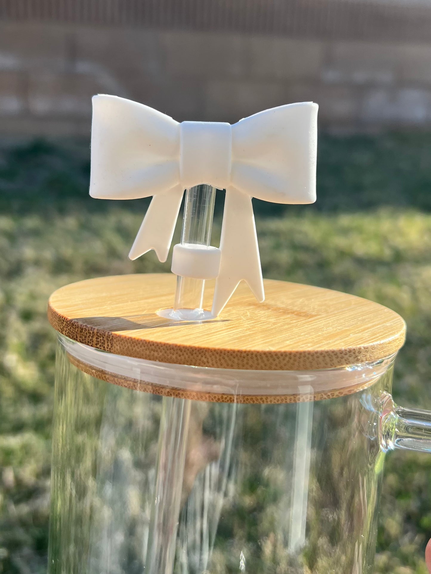 Bow Straw Topper