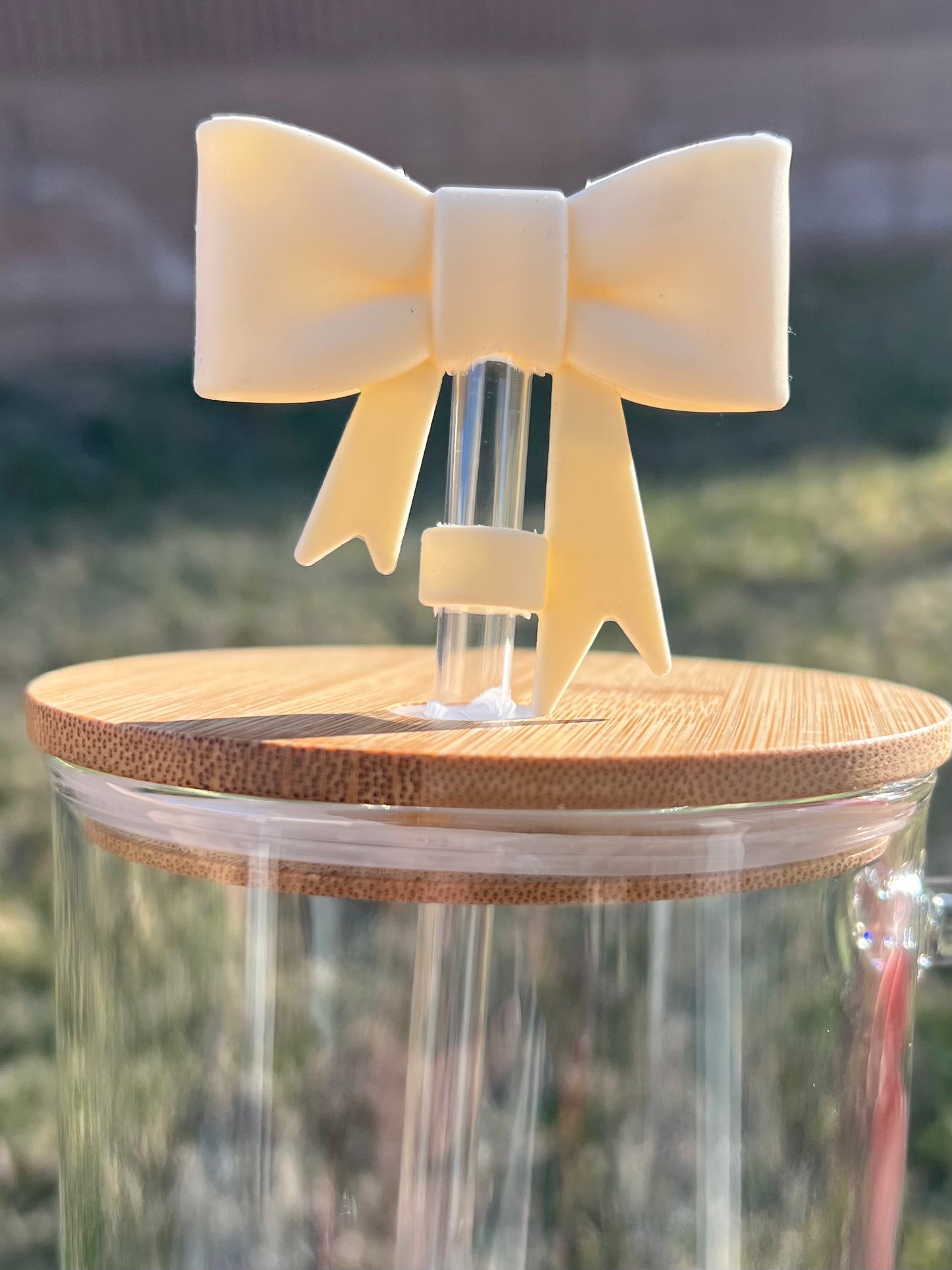Bow Straw Topper