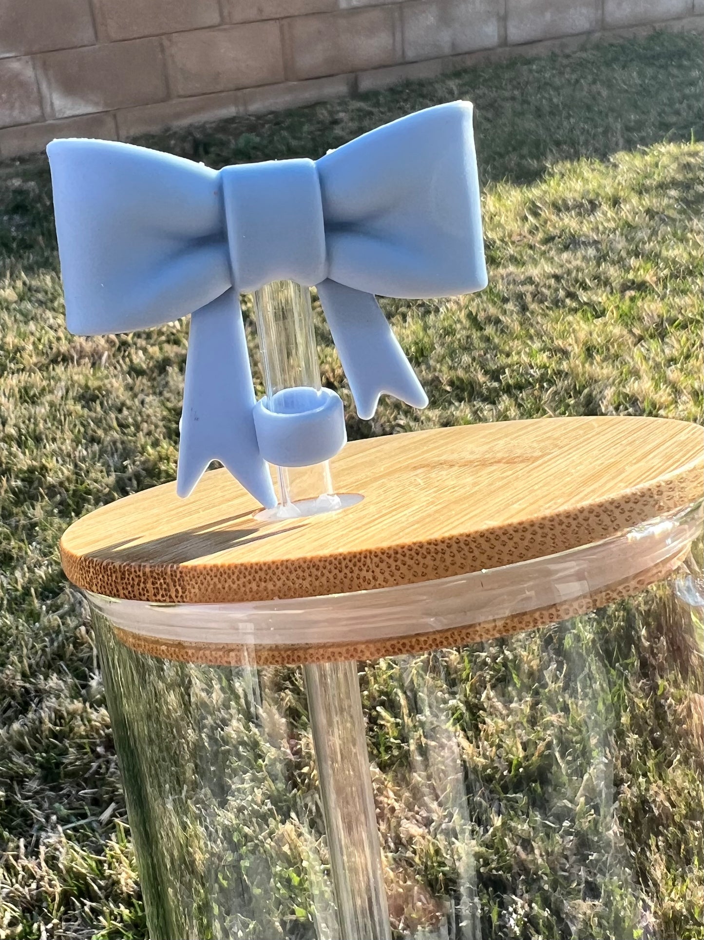 Bow Straw Topper